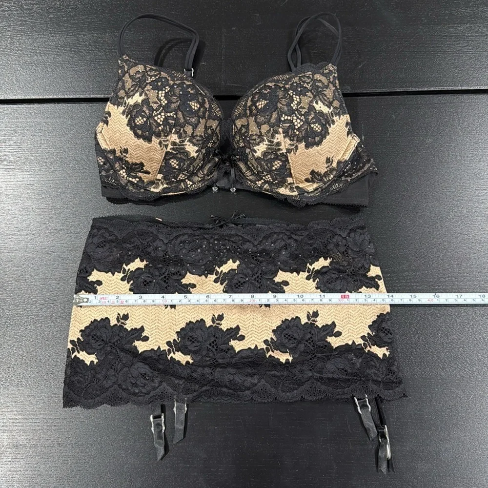 Victoria's Secret Black and Tan Lace Intimates Set - Picture 7 of 12